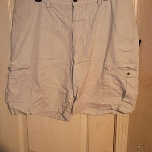 Men's Cargo Shorts in Light Beige